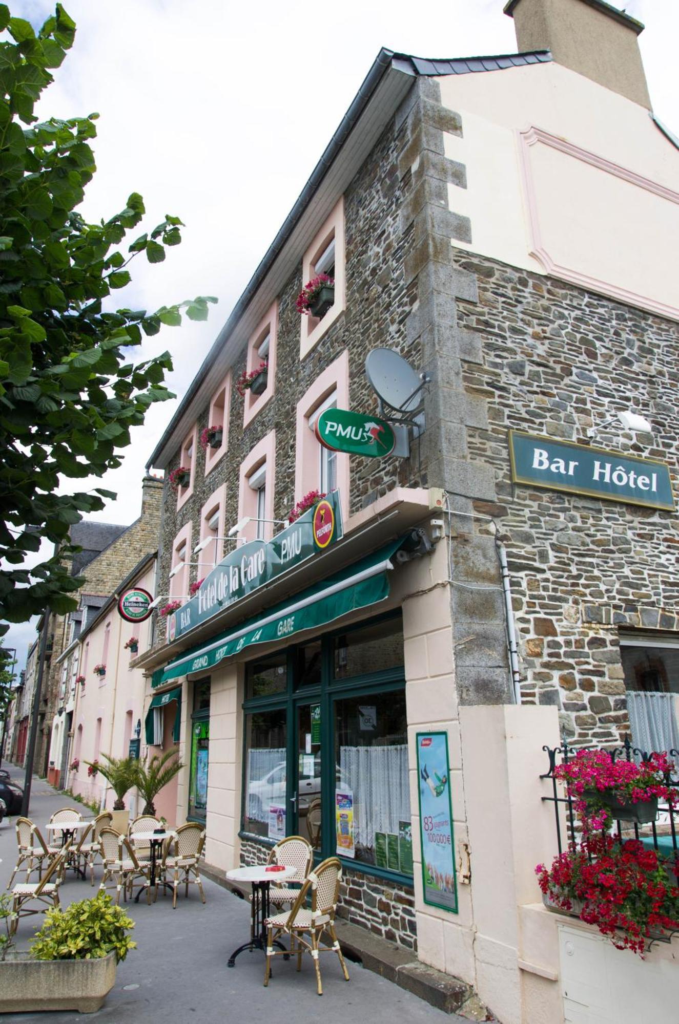 Hotel De La Gare Dol-de-Bretagne Exteriér fotografie